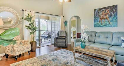 Holiday Hills Resort Condo: 3 Mi to Branson Strip!