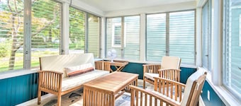 Idyllic Springfield Haven w/ Screened Porch!