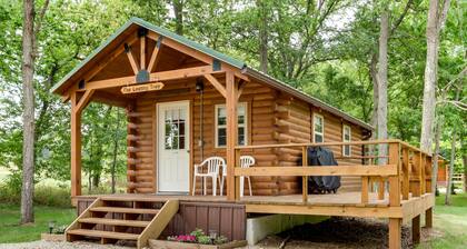 Creek Views & Grill: Idyllic Florence Cabin