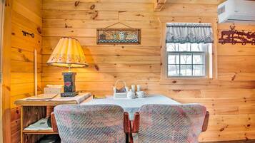 House (1 Bedroom) | Interior