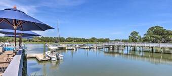 Pool Access: Idyllic Sea Pines Gem, Walk to Beach