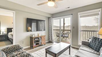 Apartment (2 Bedrooms) | Front of property