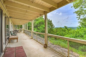 Terrace/patio - Kimberling City Home w/ Table Rock Lake Views! (Kimberling City)