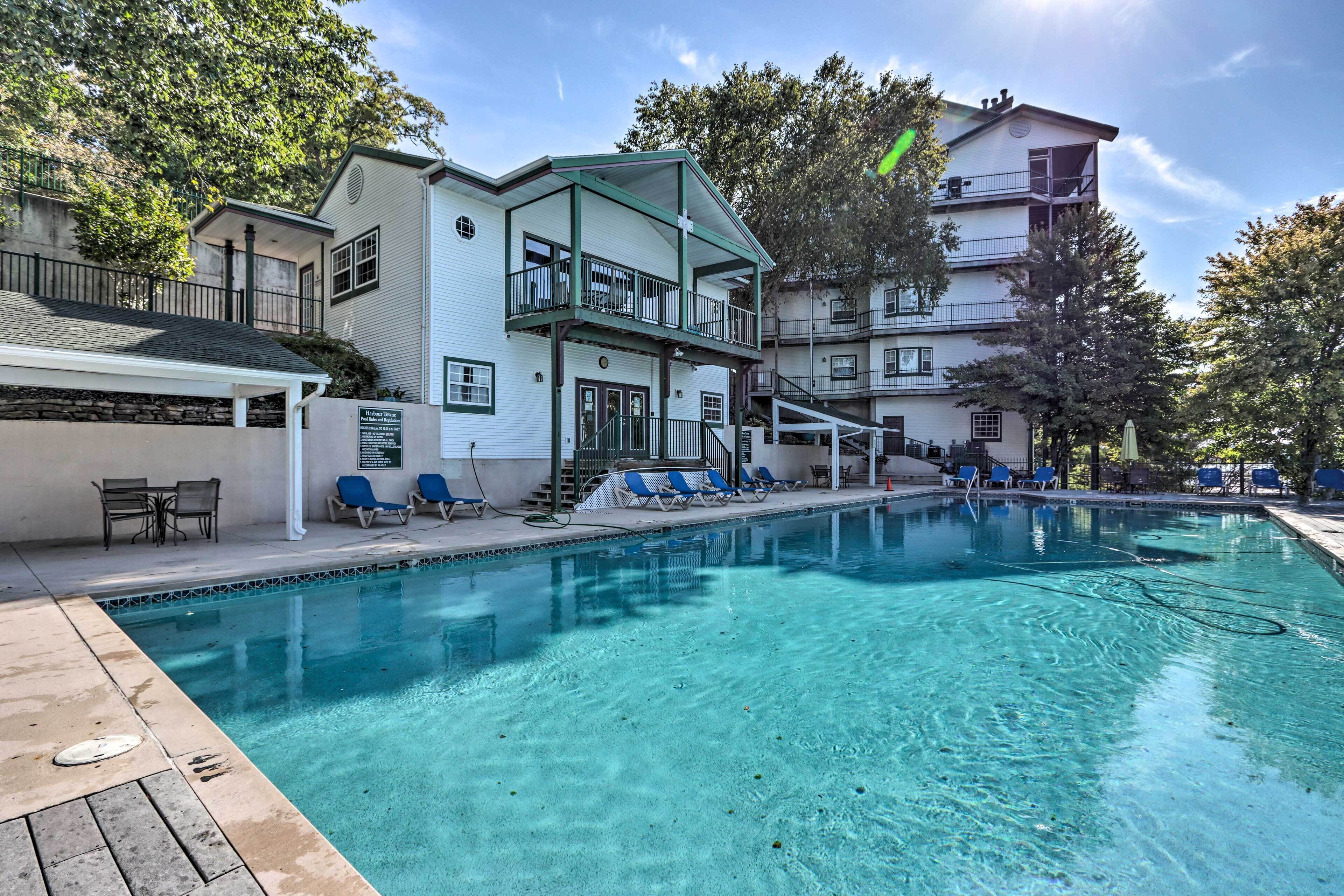 Lake Ozark Condo w/ Boat Slip & Pool Access!