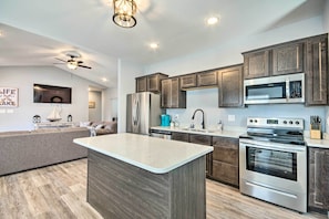 House (4 Bedrooms) | Interior