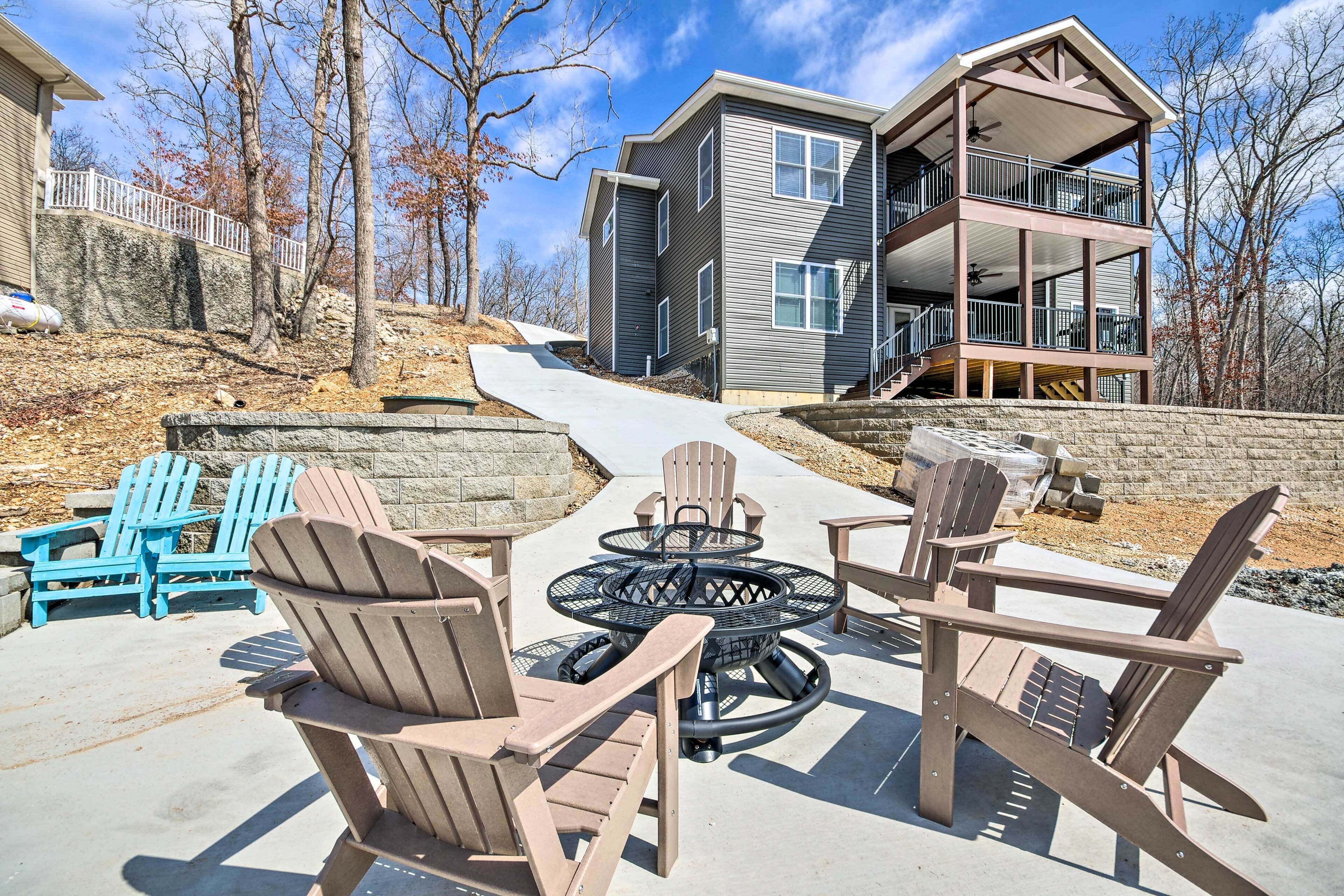 Lakefront Rocky Mount Home w/ Dock & Fire Pit