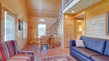 House (1 Bedroom) | Interior