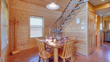 House (1 Bedroom) | Interior