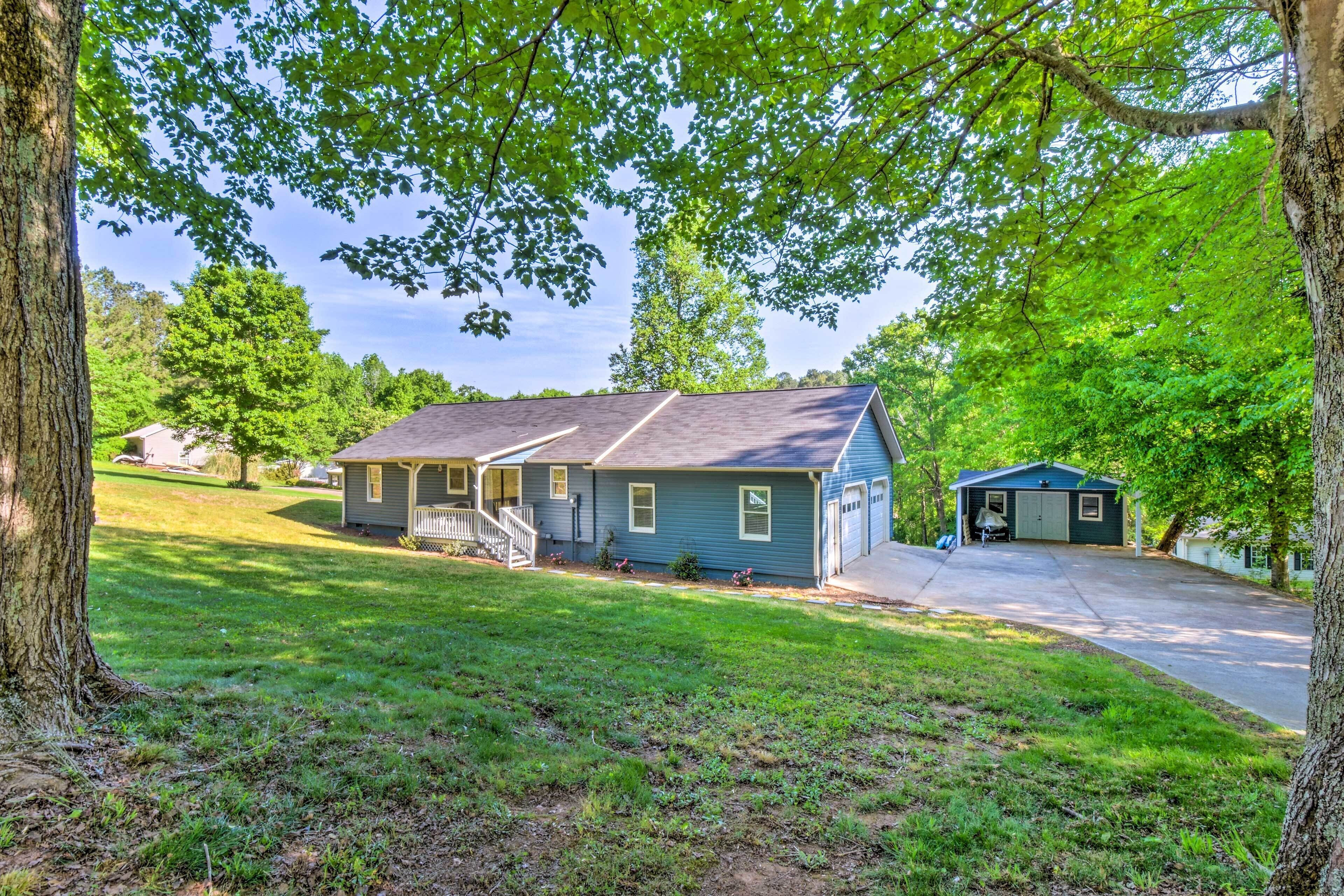 House (2 Bedrooms) | Interior