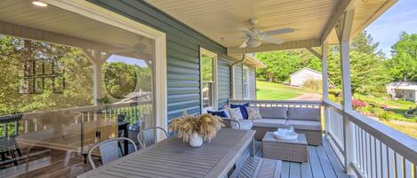 House (2 Bedrooms) | Interior