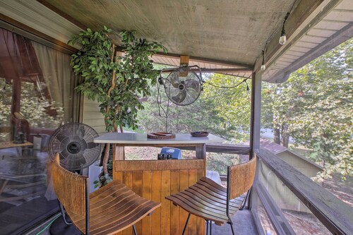 Waterfront Home w/ Fire Pit on Table Rock Lake