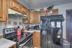 House (3 Bedrooms) | Interior