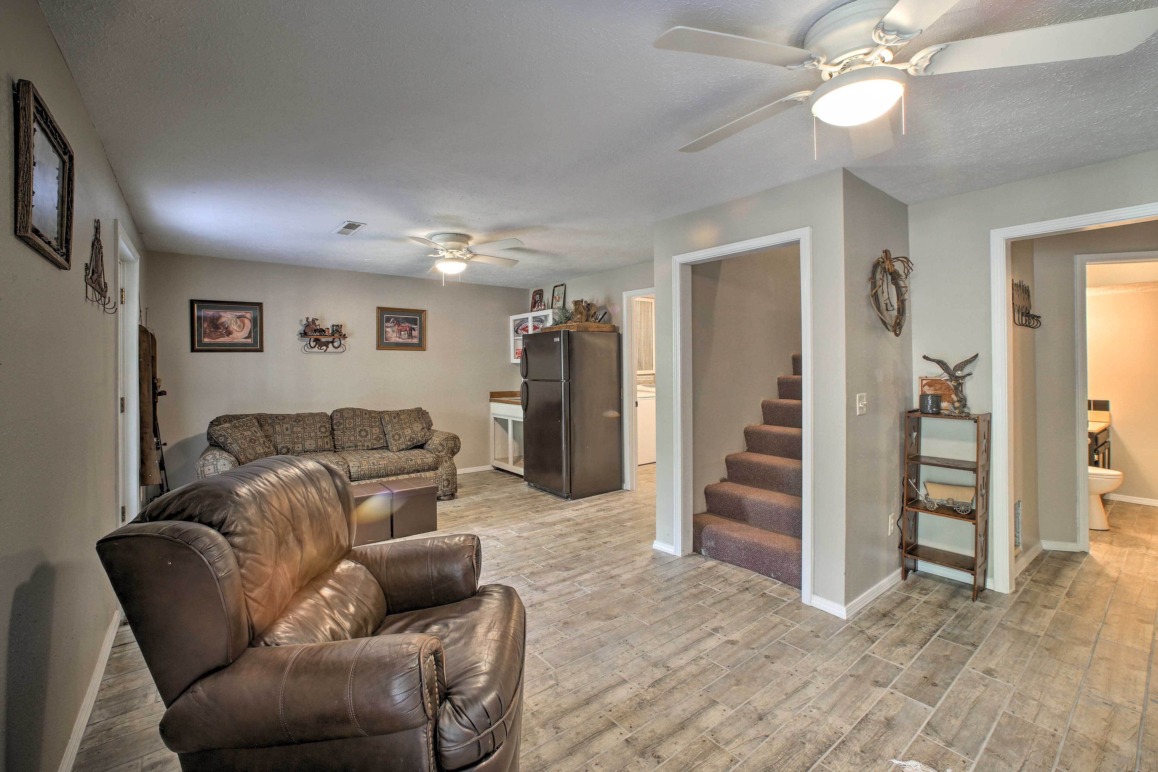 House (3 Bedrooms) | Interior