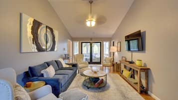 House (3 Bedrooms) | Front of property