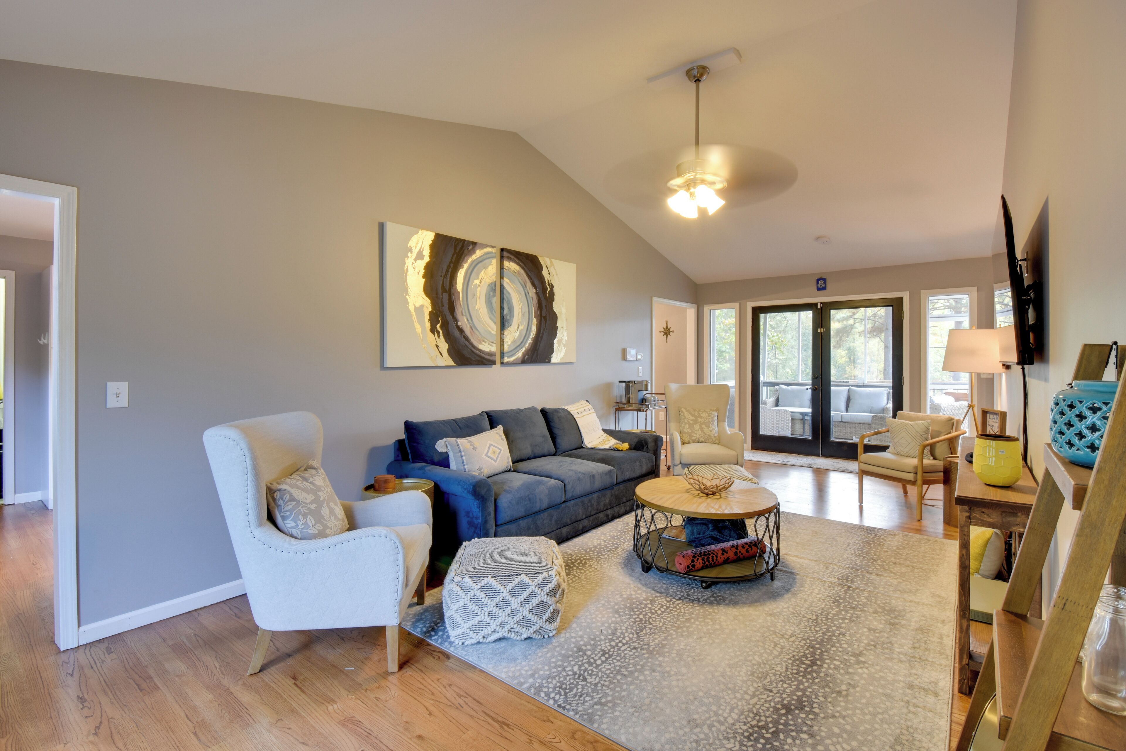 House (3 Bedrooms) | Interior