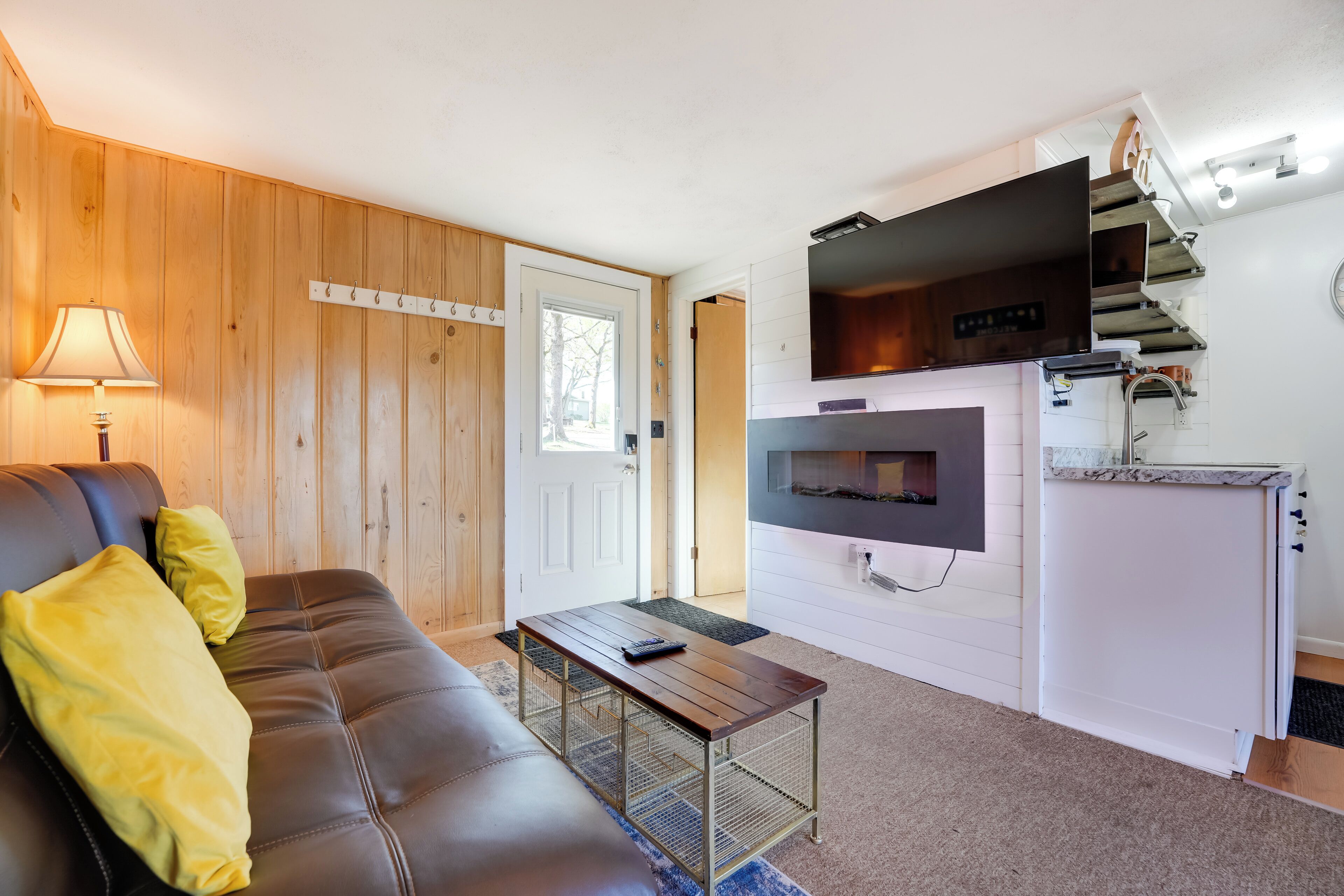 House (1 Bedroom) | Interior
