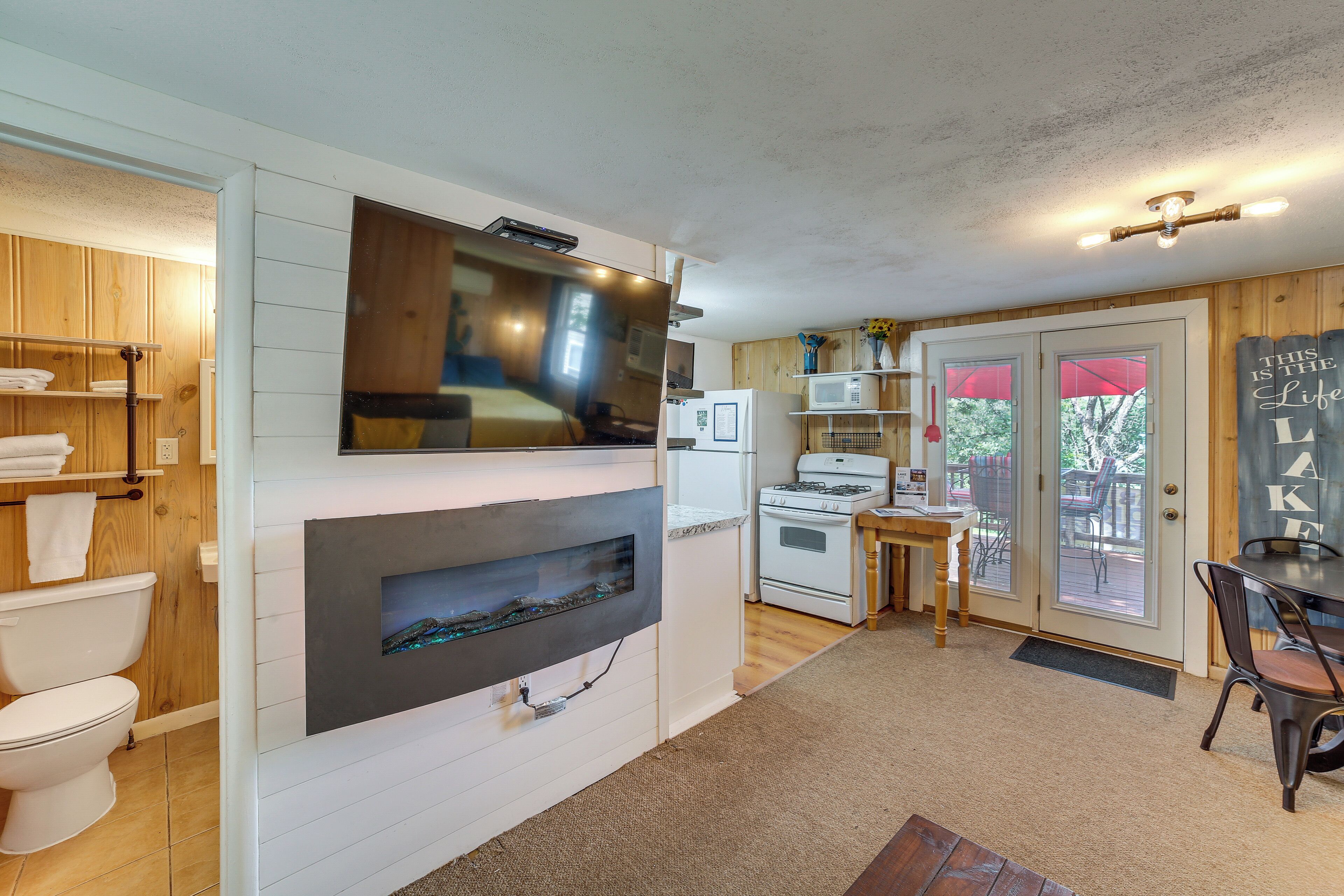 House (1 Bedroom) | Interior