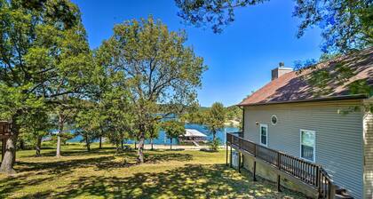 Lakeside Reeds Spring Home w/ Pool Access & Deck!