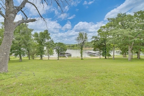 House (1 Bedroom) | Interior - Lakeside Reeds Spring Home w/ Deck & Pool Access! (Kimberling City)