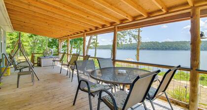 Waterfront Bull Shoals Lake Cabin w/ Deck + Views!