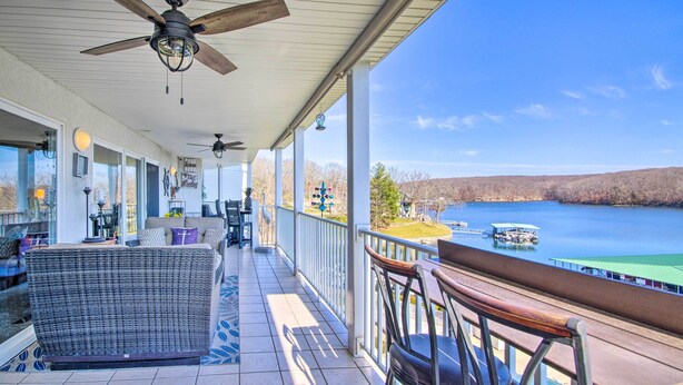 Terrace/patio - Stunning Lake Views: Spacious Osage Beach Condo! (Osage Beach)