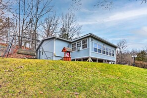 Interior - 8 Mi to Beach: Lake-view Haven in Linn Creek! (Linn Creek)