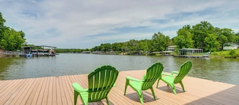 'lazy RS Lakehouse' w/ Hot Tub & Dock in Warsaw!