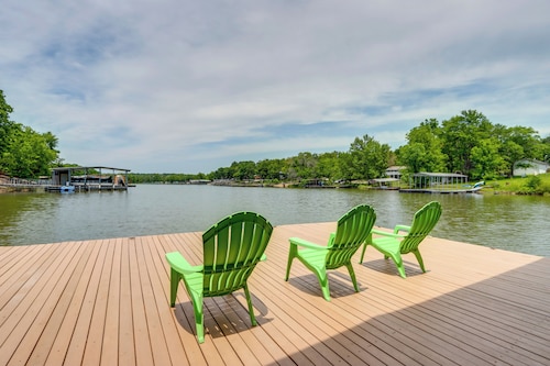'lazy RS Lakehouse' w/ Hot Tub & Dock in Warsaw!