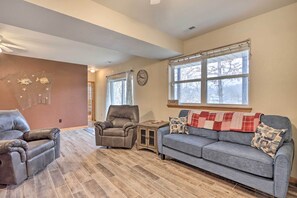 House (4 Bedrooms) | Interior - 'lazy RS Lakehouse' w/ Hot Tub & Dock in Warsaw! (Warsaw)