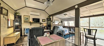 Lovely Couples Escape on Mississippi River!