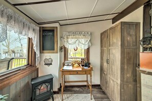 Apartment (0 Bedroom) | Interior