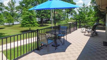 Apartment (0 Bedroom) | Front of property