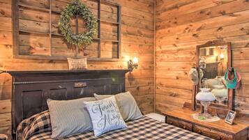 House (1 Bedroom) | Interior