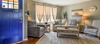 Modern Abode w/ Patio ~ 1 Mi to Stockton Lake!