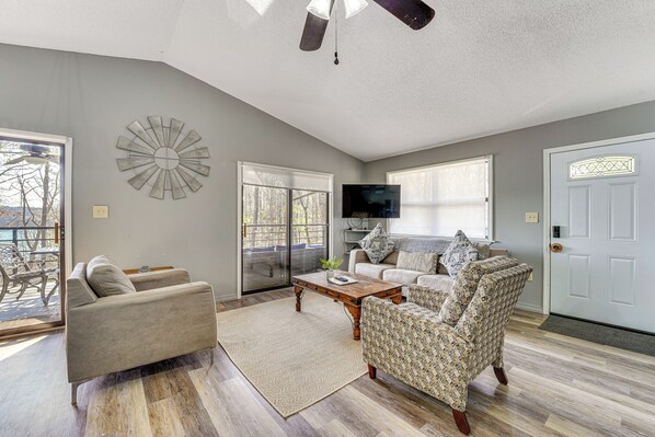 House (4 Bedrooms) | Front of property - Table Rock Lake Home w/ Lake Access & Views (Golden)