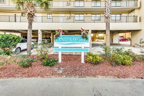 Interior - Oceanfront Oasis in North Myrtle Beach (North Myrtle Beach)