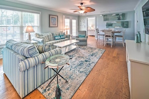 House (5 Bedrooms) | Interior - 1 Mi to Beach + Hot Tub: Murrells Inlet Retreat! (Murrells Inlet)