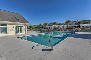 Apartment (4 Bedrooms) | Interior - Murrells Inlet Golf Resort Condo: 1 Mile to Beach! (Murrells Inlet)