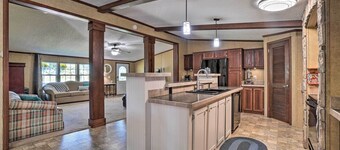 Monett Family Ranch Home w/ Fireplace & Huge Deck!