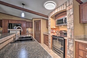 House (3 Bedrooms) | Interior - Monett Family Ranch Home w/ Fireplace & Huge Deck! (Purdy)