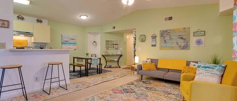 Apartment (3 Bedrooms) | Front of property