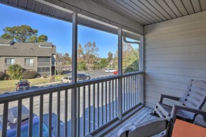 Interior - Near Ocean & Golf: Myrtle Beach Area Condo! (Surfside Beach)