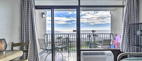 Apartment (0 Bedroom) | Interior