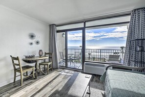 Interior - Newly Renovated Oceanfront Studio w/ Beach Access (Myrtle Beach)