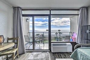 Apartment (0 Bedroom) | Interior - Newly Renovated Oceanfront Studio w/ Beach Access (Myrtle Beach)