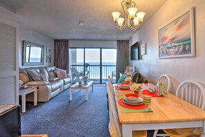Apartment (1 Bedroom) | Interior - Walk to Ocean: Myrtle Beach Condo w/ Views! (Myrtle Beach)