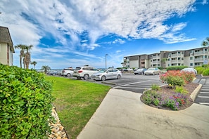 Apartment (2 Bedrooms) | Interior - Walk to Myrtle Beach Boardwalk: Waterfront Condo! (Myrtle Beach)