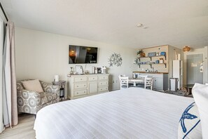 Apartment (0 Bedroom) | Interior