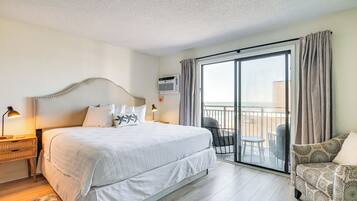 Apartment (0 Bedroom) | Interior