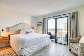 Apartment (0 Bedroom) | Interior - Oceanfront Condo in Myrtle Beach: Near Restaurants (Myrtle Beach)